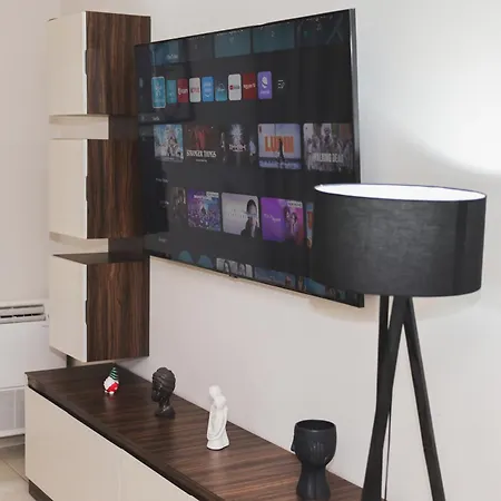 Greis Ferienhaus Maliq